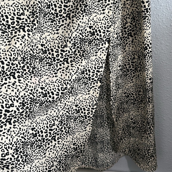 Animal print skirt size XS - Picture 2 of 4